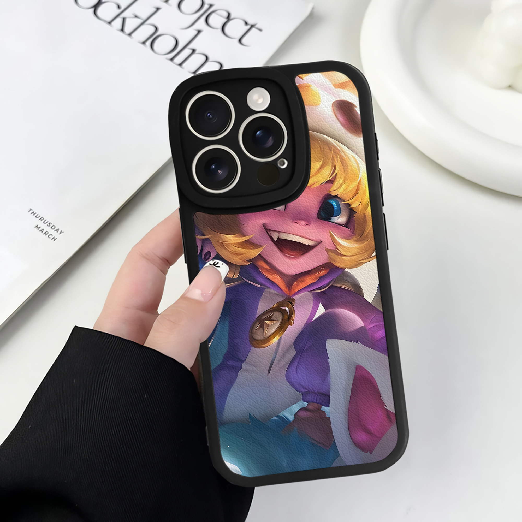 リーグ・オブ・レジェンド League of Legends LOL 【iPhone 16シリーズ対応】シリコンスマホケース（レザー調） 材質：シリコン